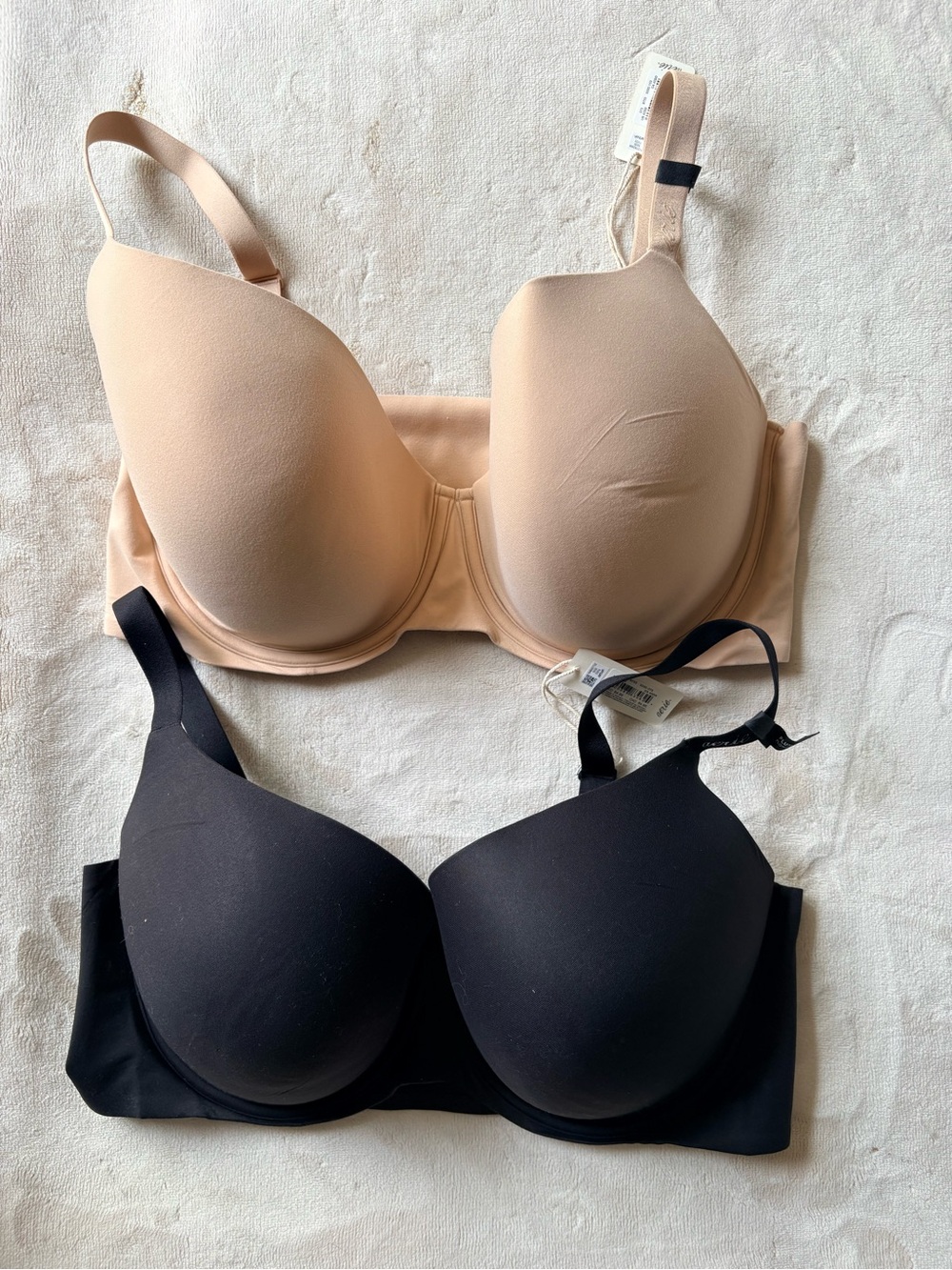 Aerie SMOOTHEZ Plunge Pull-on T-Shirt Bra Bundle – Nude and Black